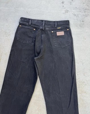 Pantalones de mezclilla vintage Wrangler para hombre 36x36 negros 31MWZ corte vaquero calce relajado Foto 1 de 4
