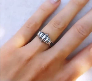 Vintage Sterling Silver 925 Ring Size 8 Bold Design - Picture 1 of 5