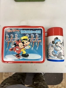 VINTAGE LUNCH BOX WALT DISNEY WONDERFUL WORLD ON ICE 1980 ALADDIN - Picture 1 of 7