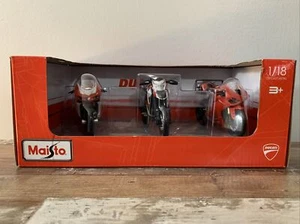 Maisto 1:18 Scale Diecast Ducati Motorcycles 3 Pack - Picture 1 of 3