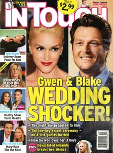 IN TOUCH Magazine December 14 2015 Gwen Stefani Blake Shelton Jennifer Aniston - Picture 1 of 3