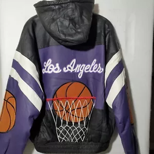 Vintage Lucky Leather Co Jacke Herren XL Los Angeles Basketball Grafik Neu mit Etikett - Bild 1 von 18