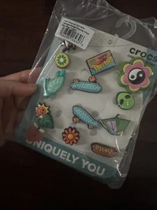 Crocs Jibbitz Shoe Charms NWT 13pack New - Picture 1 of 2