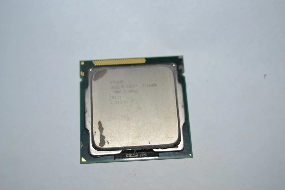 Procesador CPU Intel Core i7-2600K SR00C 3,40 GHz Foto 1 de 1