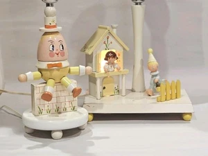 Set Nursery Plastics Inc Humpty Dumpty & Wee WIllie Winkie Nightlight/Lamp 12.5" - Picture 1 of 22
