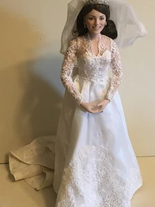 The Princess Kate Middleton Bride Doll By The Danbury Mint 2011 no box - Picture 1 of 7
