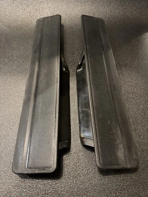 Later 70s Toyota Land Cruiser FJ40 Windshield Defrost Deflectors (s) - Изображение 1 из 4