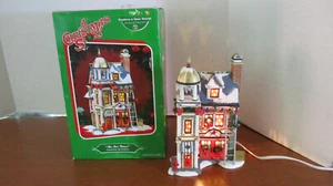 DEPT 56 A CHRISTMAS STORY Porzellan THE FIRE HOUSE Weihnachtsdorf in BOX - Bild 1 von 8