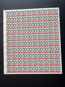 US SCOTT 1205 PANE OF 100 CHRISTMAS 1962 STAMPS 4 CENT FACE MNH stock photo - Picture 1 of 2