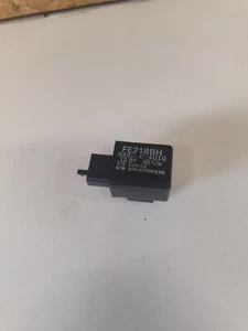 Denso FE218BH Flasher indicator Relay Kawasaki / Yamaha R1 YZF 2125 - Picture 1 of 4