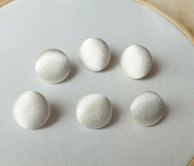 Champagne Satin Wedding Dress Buttons 12.5mm 6pc. Fast UK delivery. - Image 1 of 4