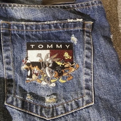 Tommy Hilfiger Jeans Men’s 36 Blue Distressed Denim Looney Tunes Patch Rare - Image 1 of 4