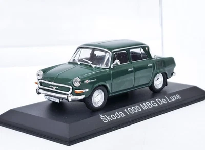 DE AGOSTINI Skoda 1000 MBG De Luxe (1968) grün + Plexiglasbox DeA 1:43