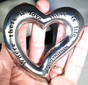 Mahatma Gandhi Heart Shaped Paperweight with Quote - Picture 1 of 4