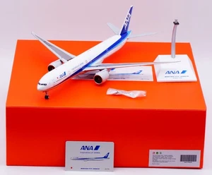 Modelo de avión fundido a presión 1:200 JC Wings ANA All Nippon Boeing B777-300ER JA777A - Imagen 1 de 15