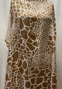 100% Silk Giraffe Print Apparel Fabric 44" inch Wide By The Yard Off white - Picture 1 of 2