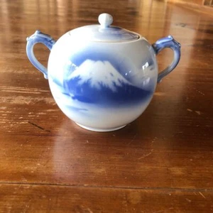 Imperial Household Purveyor Japan Fukagawa Seiji Mount Fuji Sugar Pot Arita Ware - Picture 1 of 7