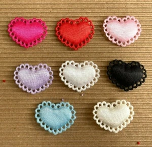 80 Stck. x 1 Zoll gepolsterter Satin gewellter Rand Herz Applikationen für Hochzeit Braut ST220 - Bild 1 von 9