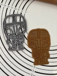 The Mandalorian with Pouch Cookie Cutter & Mold Produced by 3D Kitchen Art - Picture 1 of 9