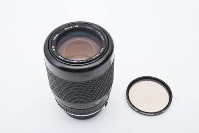 Lente zoom manual Yashica/Contax Sigma 55-200 mm f4-5,6 multicapa + BELLEZA Foto 1 de 4