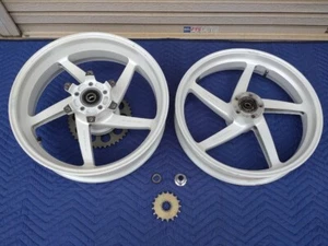 Marchesini M5R GIRA Kawasaki GPZ900R Magnesium Wheels 17x3.50 Front 17x5.00 Rear - Picture 1 of 10