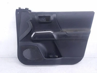 Toyota Tacoma 2019-2023 panel interior puerta pasajero delantero moldura 67610-04451-C5 Foto 1 de 4