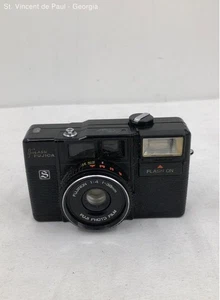 Vintage Fuji Fujica Fujifilm Photo Film Camera Flash S 1:4 F=38mm Untested Read - Picture 1 of 7