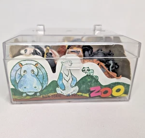Vintage Kunststoff ZOO TIERE in Schatztruhe 70er Jahre groovige Grafik - Bild 1 von 7