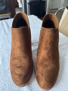 Mata 3-Zoll-Wildlederstiefel zum Überziehen, Größe 8,5 China - Bild 1 von 5