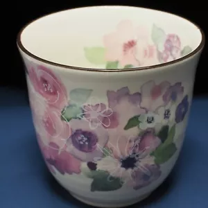 Japanese Tea Cup Mino-Yaki Yunom Sakura and Flower Bouquet PINK Made in Japan - Picture 1 of 10