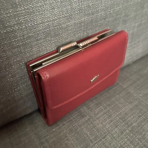 BRAUN BÜFFEL Women's Genuine Red Leather Golf 2.0 Purse with 8 slots for cards - Picture 1 of 8