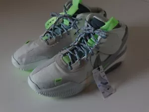 Nike Air Deldon 1 Lymen Green Ivory Mens Sz 9.5 Basketball Shoes DM4096-300 - Picture 1 of 7