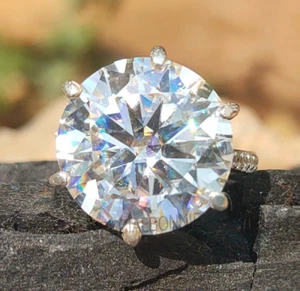 RARE 15.00 Ct Earth mined White Diamond Ring -Great Luster ! FREE Diamond studs! - Picture 1 of 16