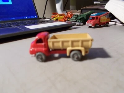 LESNEY MATCHBOX #40 BEDFORD 7 TON TIPPER TRUCK 1957 GRAY WHEELS           BX#2 - Image 1 of 4