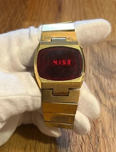 HELBROS Preowned Vintage Red L.E.D. Four Digits Men's Electronic Watch Working - Picture 1 of 17