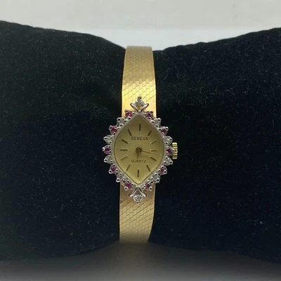 Geneva 16mm Vintage Possible Gemstone Accent Ladies Quartz Watch - Image 1 of 4