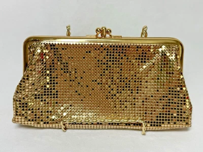 Bolso sin asas vintage Whiting & Davis dorado con marco de malla triple bloqueo de beso SIN USAR Foto 1 de 4