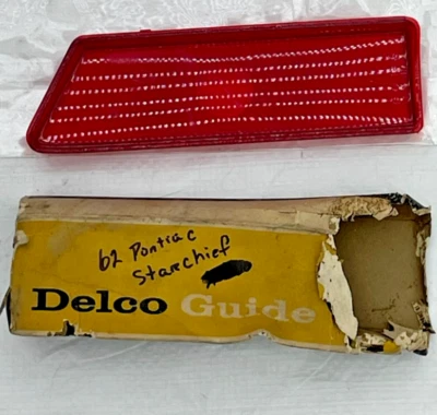 Luz trasera Pontiac 1962 NOS 1962 lente luz de freno lateral del conductor lámpara trasera nuevo stock antiguo Foto 1 de 4