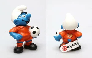 Schtroumpf SCHLEICH = Footballeur 82917 Pays Bas - Coupe du Monde 2012 smurf - Imagen 1 de 1