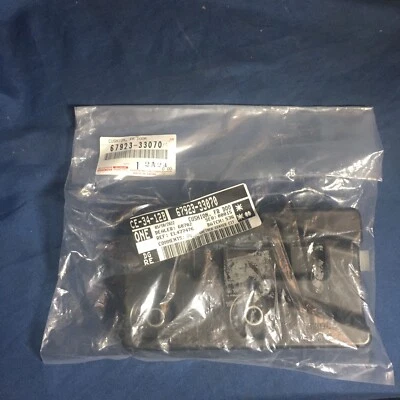 2007-2012 Lexus ES350 Cushion, Front Door Stiffener 67923-33070 OEM  - Image 1 of 3