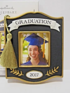 NEW Hallmark Ornament 2017 Graduation - Congrats, Grad! Photo Holder B5 - Picture 1 of 7