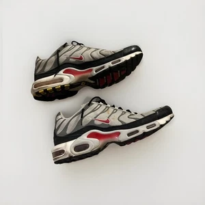 Nike 2022 Air Max Plus "Photon Dust Particle Grey" Rot Herren Sneaker Gr. 14 - Bild 1 von 10