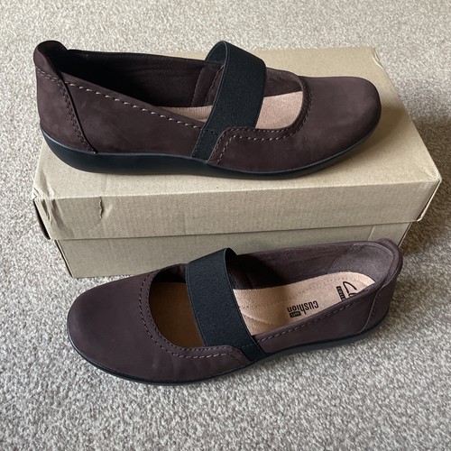 Cuscino morbido Clarks Collection Medora Ally marrone scuro nabuk taglia 5 vestibilità D EUR 38