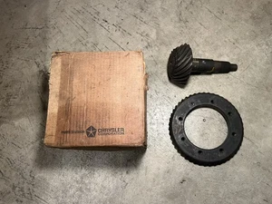 NOS Mopar 1960’s 1970’s 7 1/4 2.76 Gear Set - Picture 1 of 2