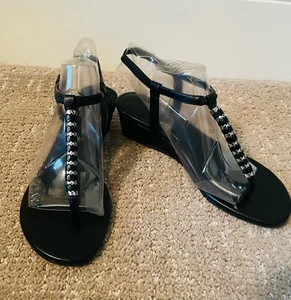 BCBG Generation 6.5M Jacey Black Beaded Thong Wedge Sandals Comfort - Picture 1 of 5