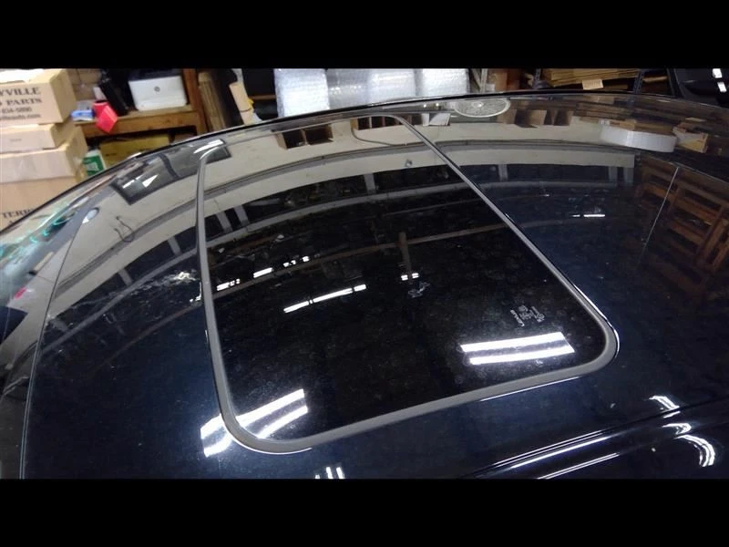 Complete Sun Roof Glass Tracks and Motor Fits 13-18 LEXUS ES300H 1439461 - Image 1 of 4