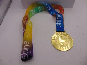 Running Medal Alcatel Onetouch We Shine The Color Run 2015 Rainbow One Touch - Picture 1 of 7