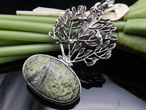 GJ69 GW JASPIS GRÜN  OVAL BAUM - LEBEN EDELSTEIN-ANHÄNGER *TOP* +KETTE / LEDER! - Bild 1 von 3