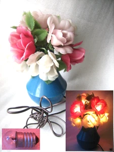 Lampada fiori rosa plastica URSS vintage anni 60-70 decorazione sovietica scrivania fiori - Foto 1 di 16