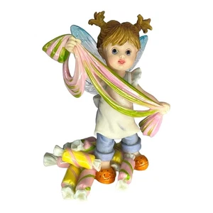 My Little Kitchen Fairies Taffy Pull Fairie Candy Fairy Figurine Acrylic Wings - Picture 1 of 8